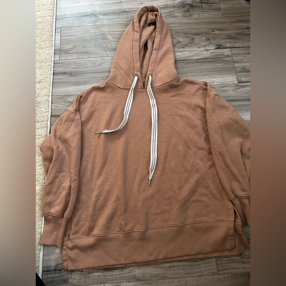 Aerie Oversized Women’s Hooded Sweatshirt with Split Side Details in Tan Size XS